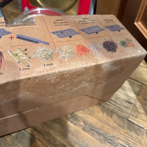 De Buyer Mandoline Swing 2.0 avec 3 râpes fonction poussoir/slider ergonomique F - Picture 9 of 9